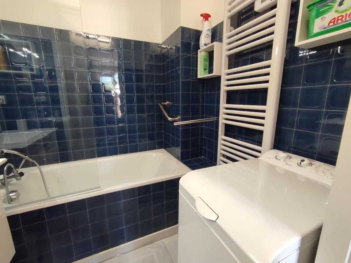 Chez Dominique, T2, Centre Ville, Vue Montagne, Wifi, 4 Personnes Bagneres-de-Luchon Luaran gambar
