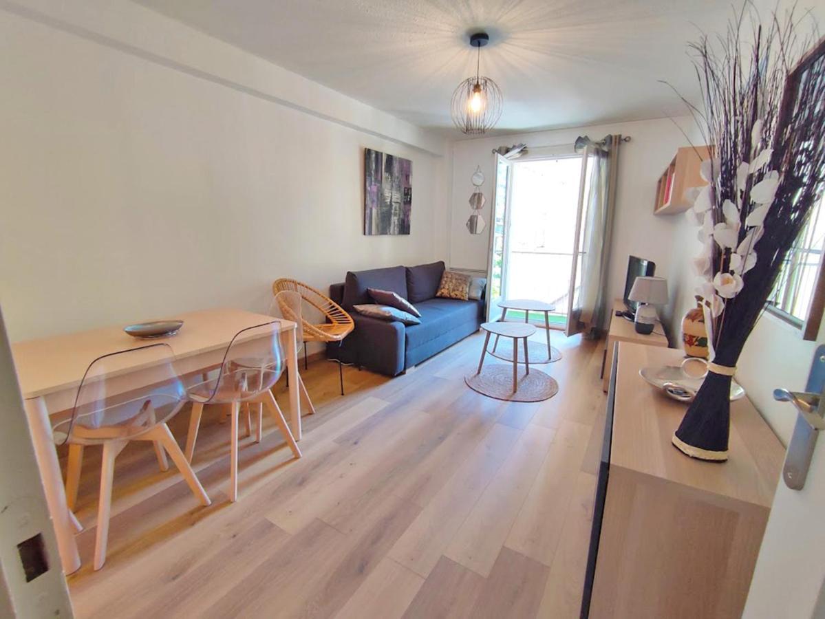 Chez Dominique, T2, Centre Ville, Vue Montagne, Wifi, 4 Personnes Bagneres-de-Luchon Luaran gambar